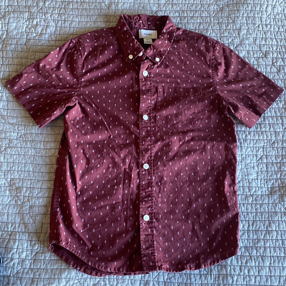 Short sleeve button down